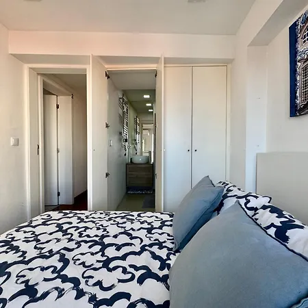 Гостевой дом Alfama House Лиссабон