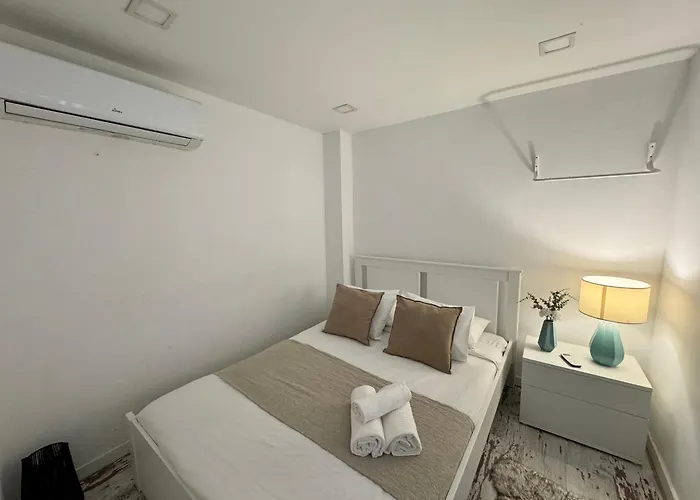 Alfama House